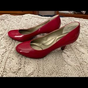 Red heels - shiny